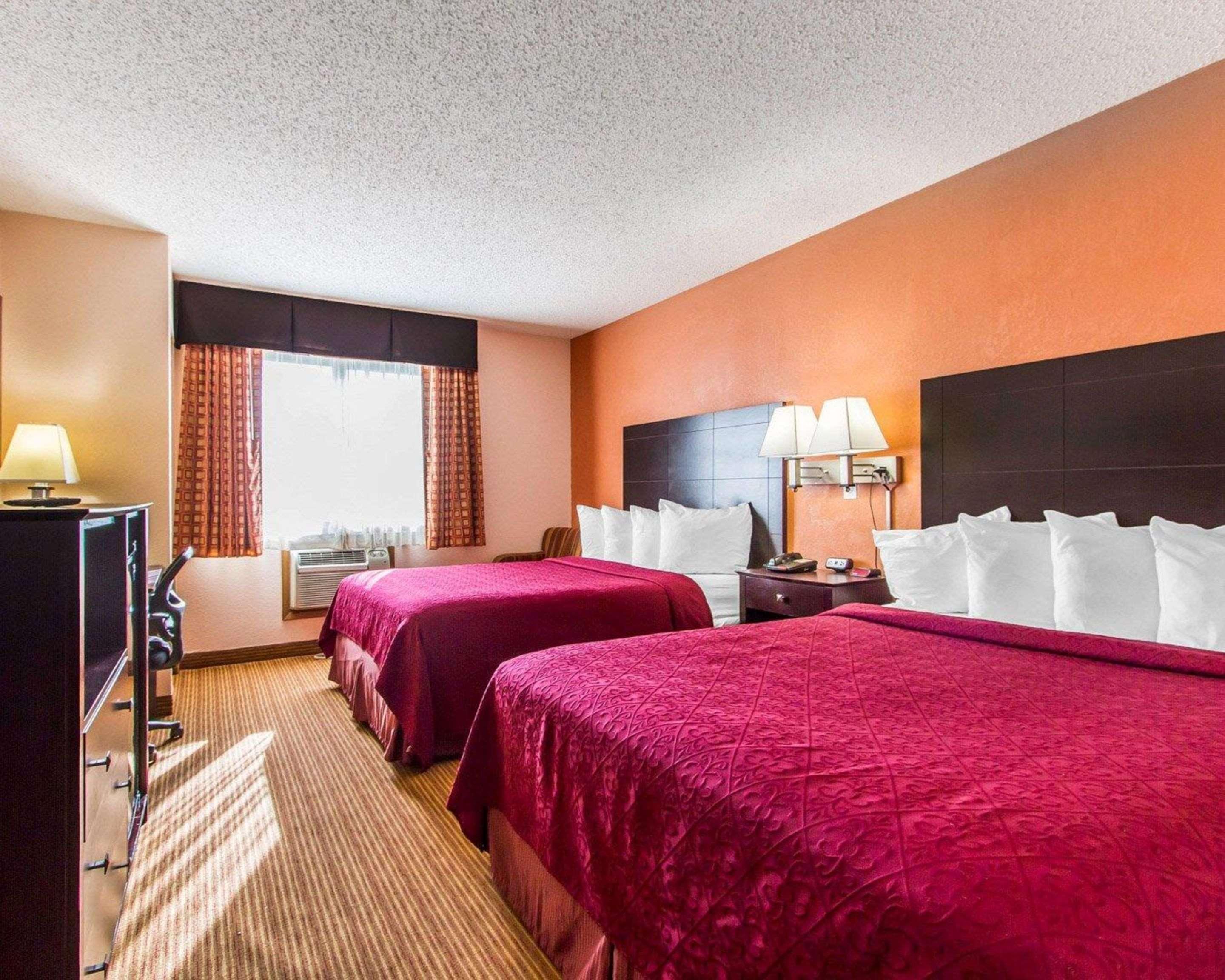 Quality Inn & Suites Ottumwa North Eksteriør bilde