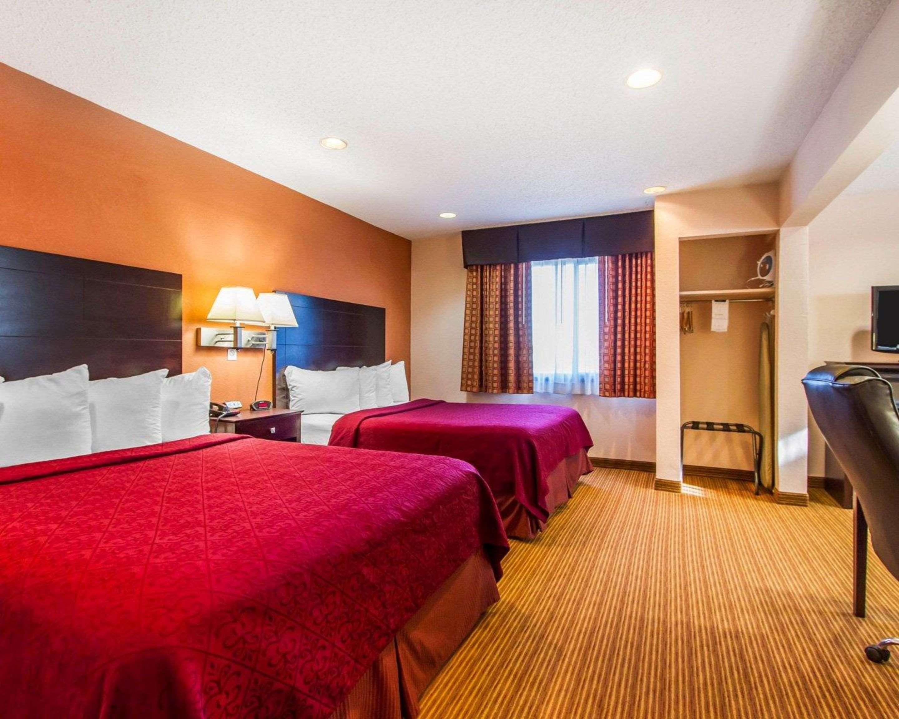 Quality Inn & Suites Ottumwa North Eksteriør bilde