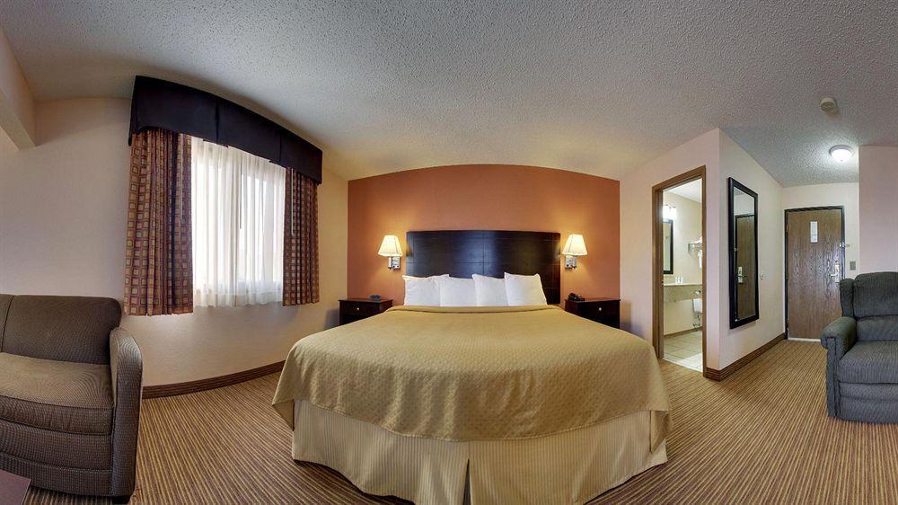 Quality Inn & Suites Ottumwa North Eksteriør bilde