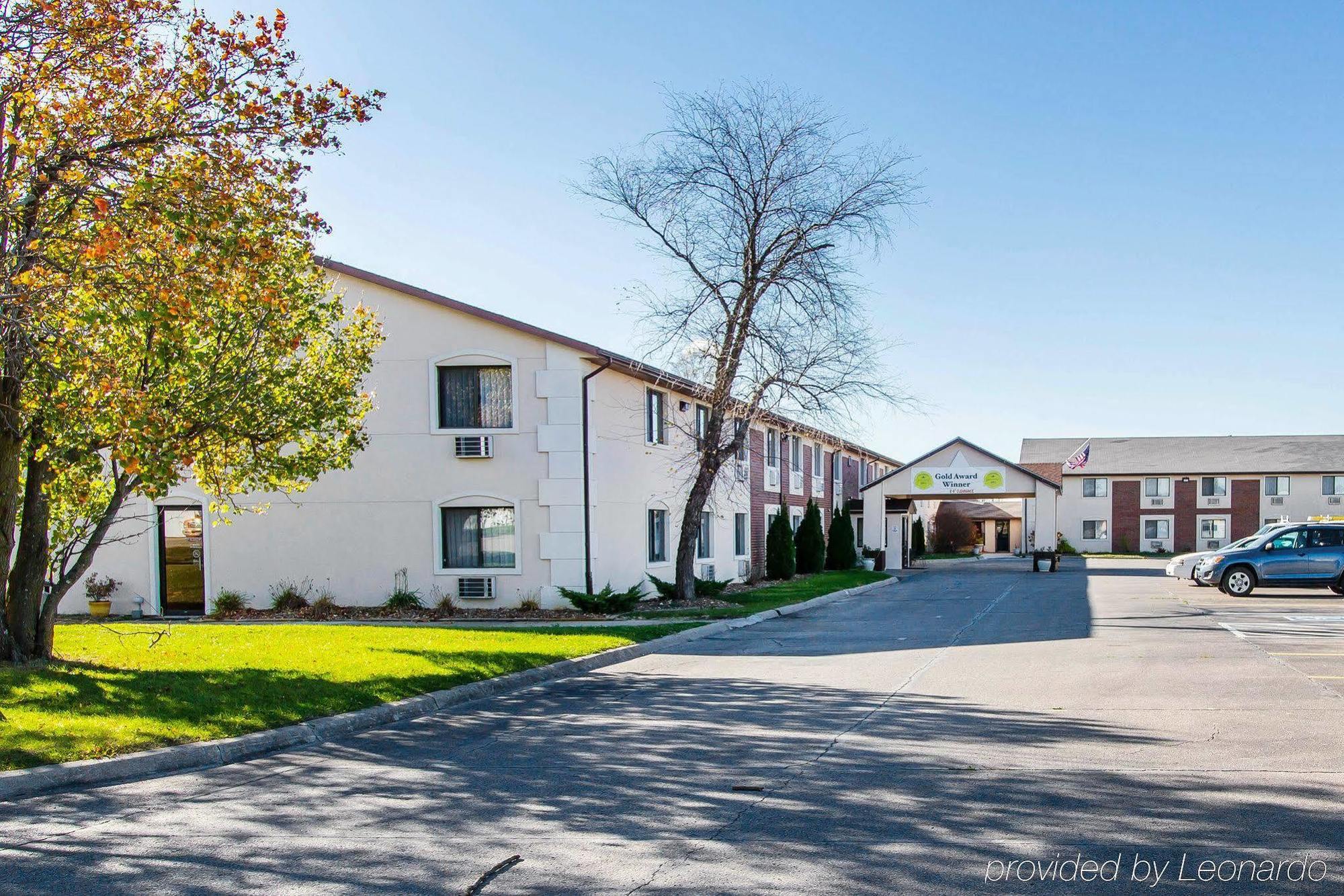 Quality Inn & Suites Ottumwa North Eksteriør bilde