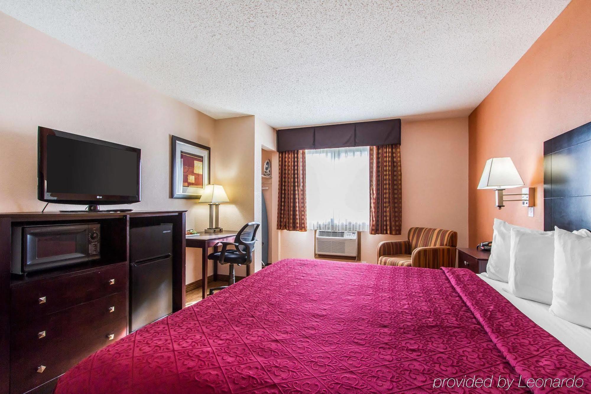Quality Inn & Suites Ottumwa North Eksteriør bilde