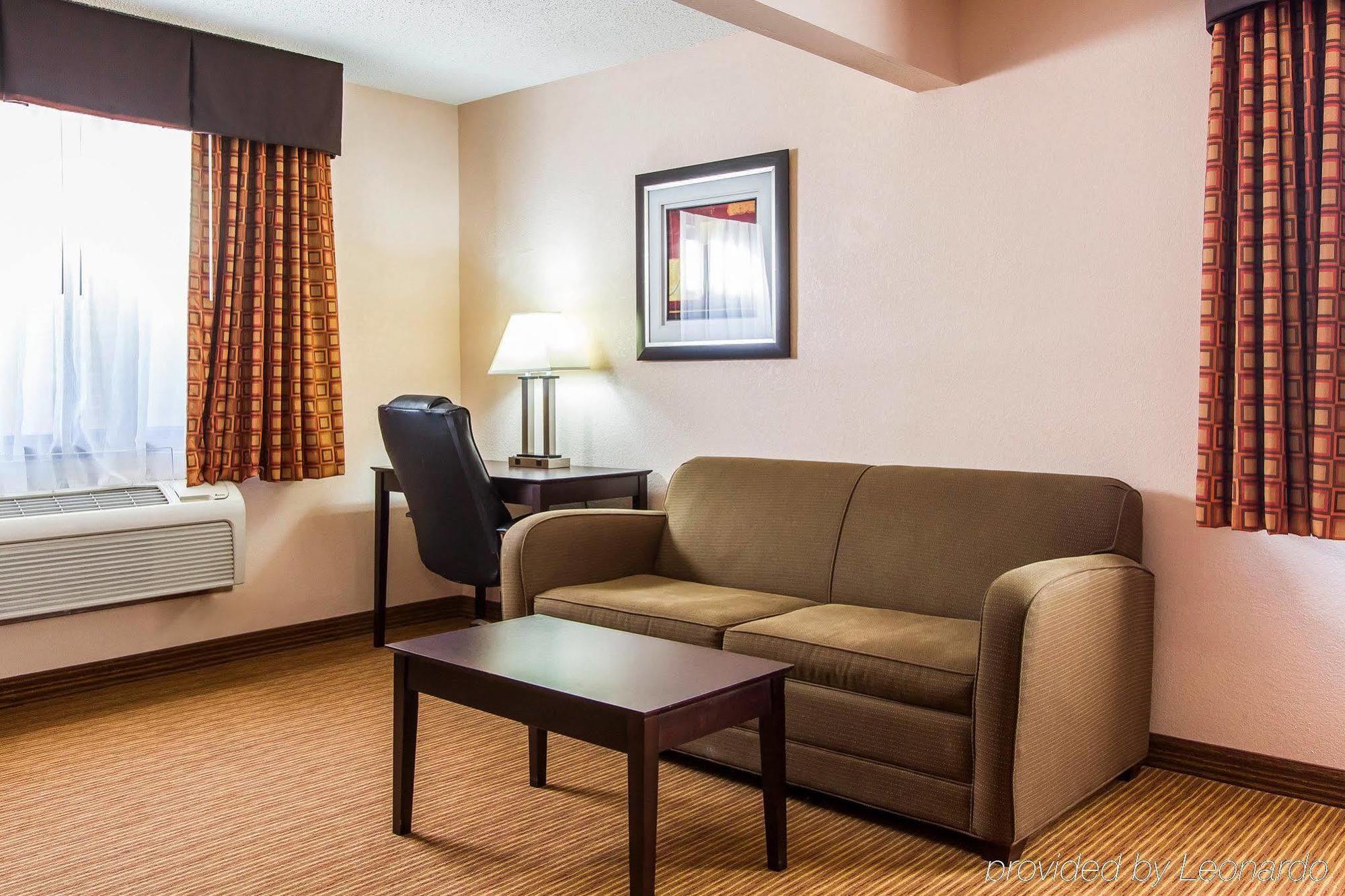 Quality Inn & Suites Ottumwa North Eksteriør bilde