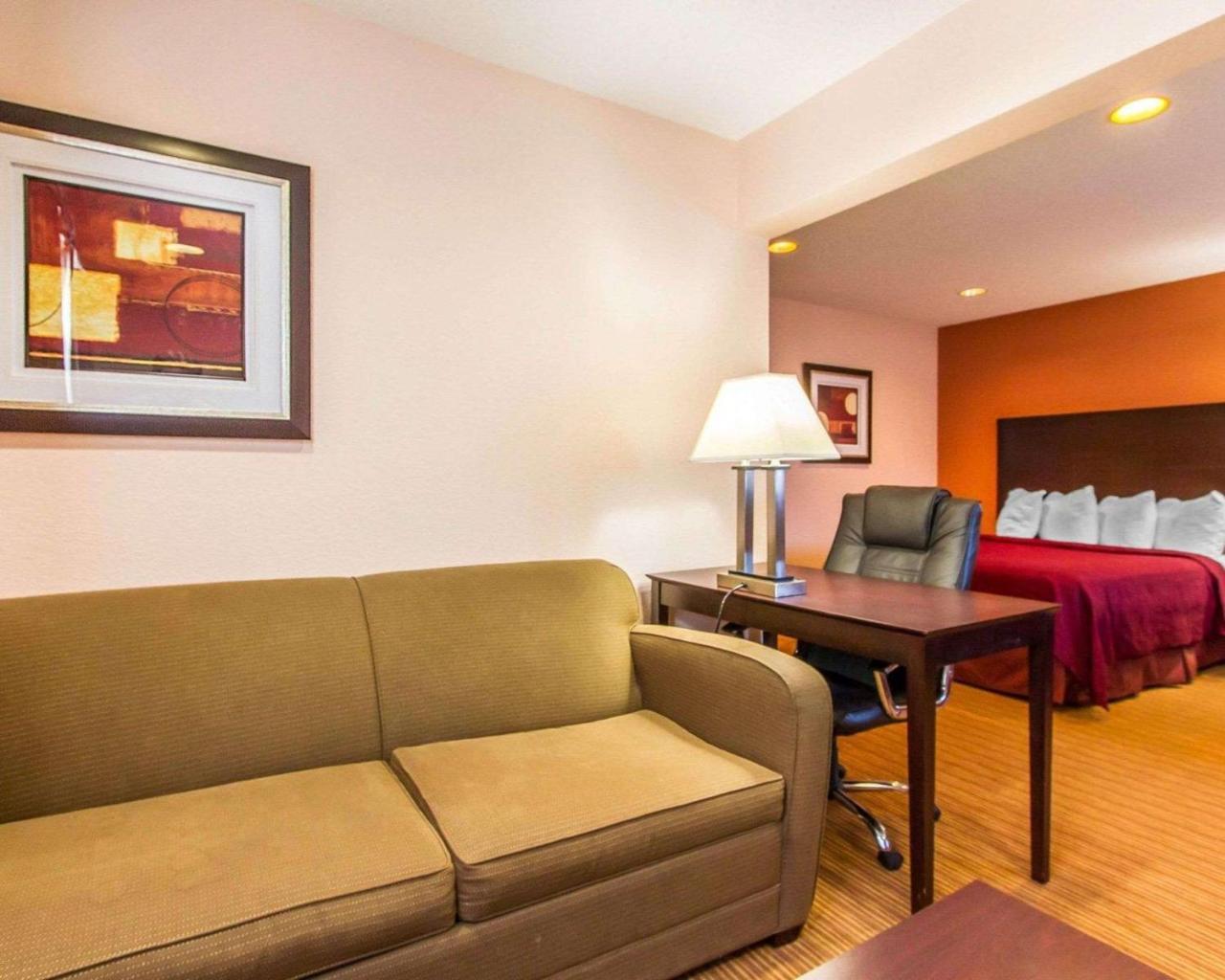 Quality Inn & Suites Ottumwa North Eksteriør bilde